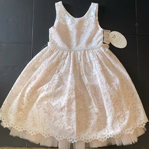 Girls light pink dress size 8